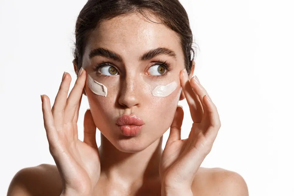 Crème pour les Peaux Sèches : Guide pour une Hydratation Optimale