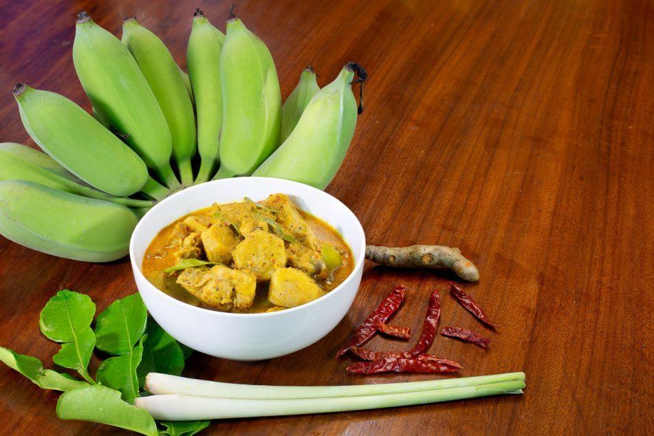 Curry de poulet à la banane - KADALYS